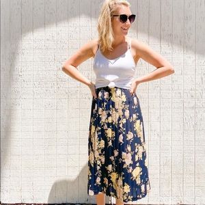 Alfred Dunner Skirt Black Floral